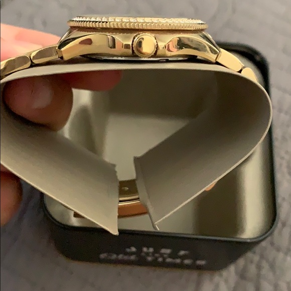 Fossil Watch - Picture 3 of 5